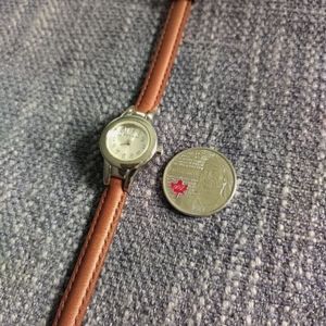 Tiny Ladies NINE WEST Watch NEW Leather Band & Battery